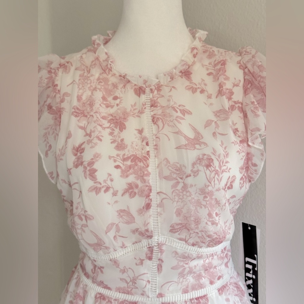 Trixxi Juniors' Flutter-Sleeve Tiered Mini White/Pink Floral Dress - Picture 8 of 8